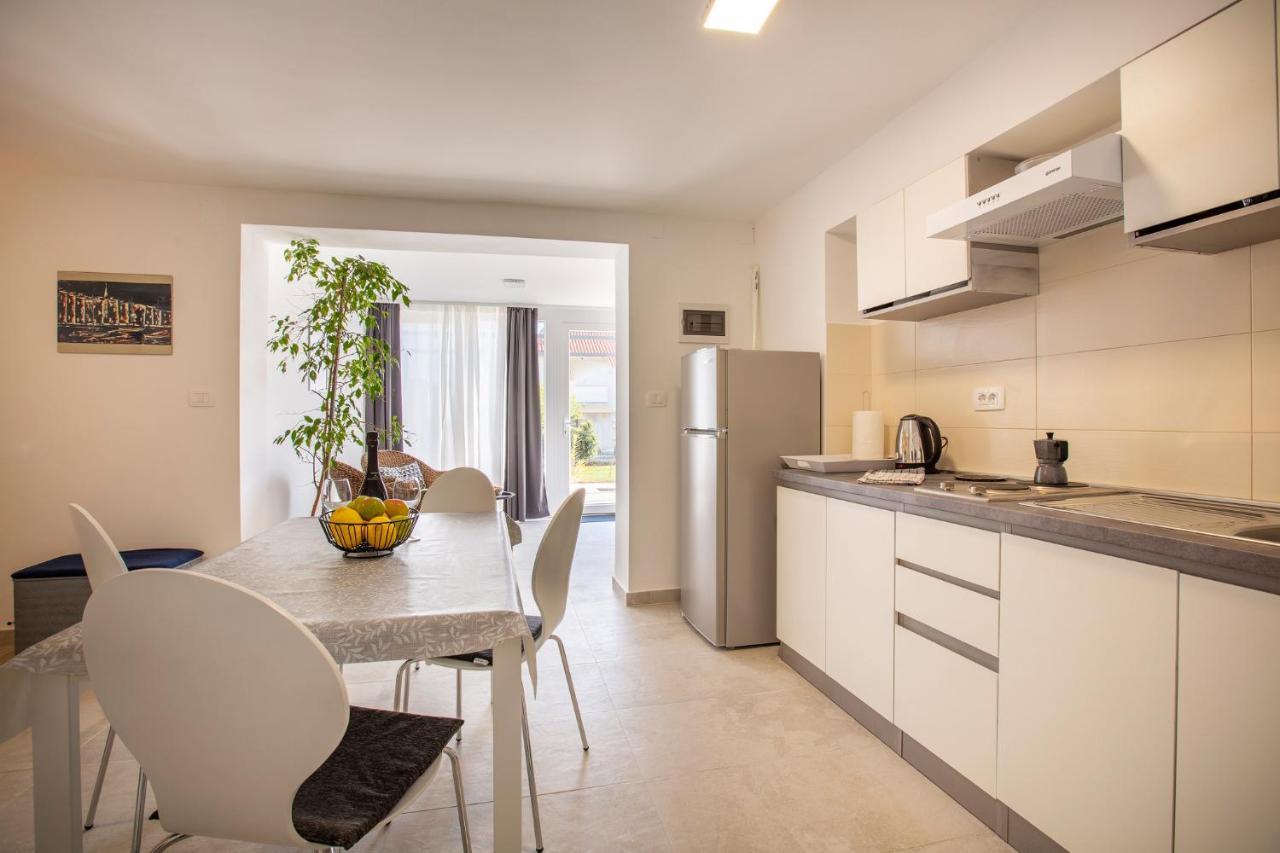 Apartaments Punta Relax Umago Exterior foto